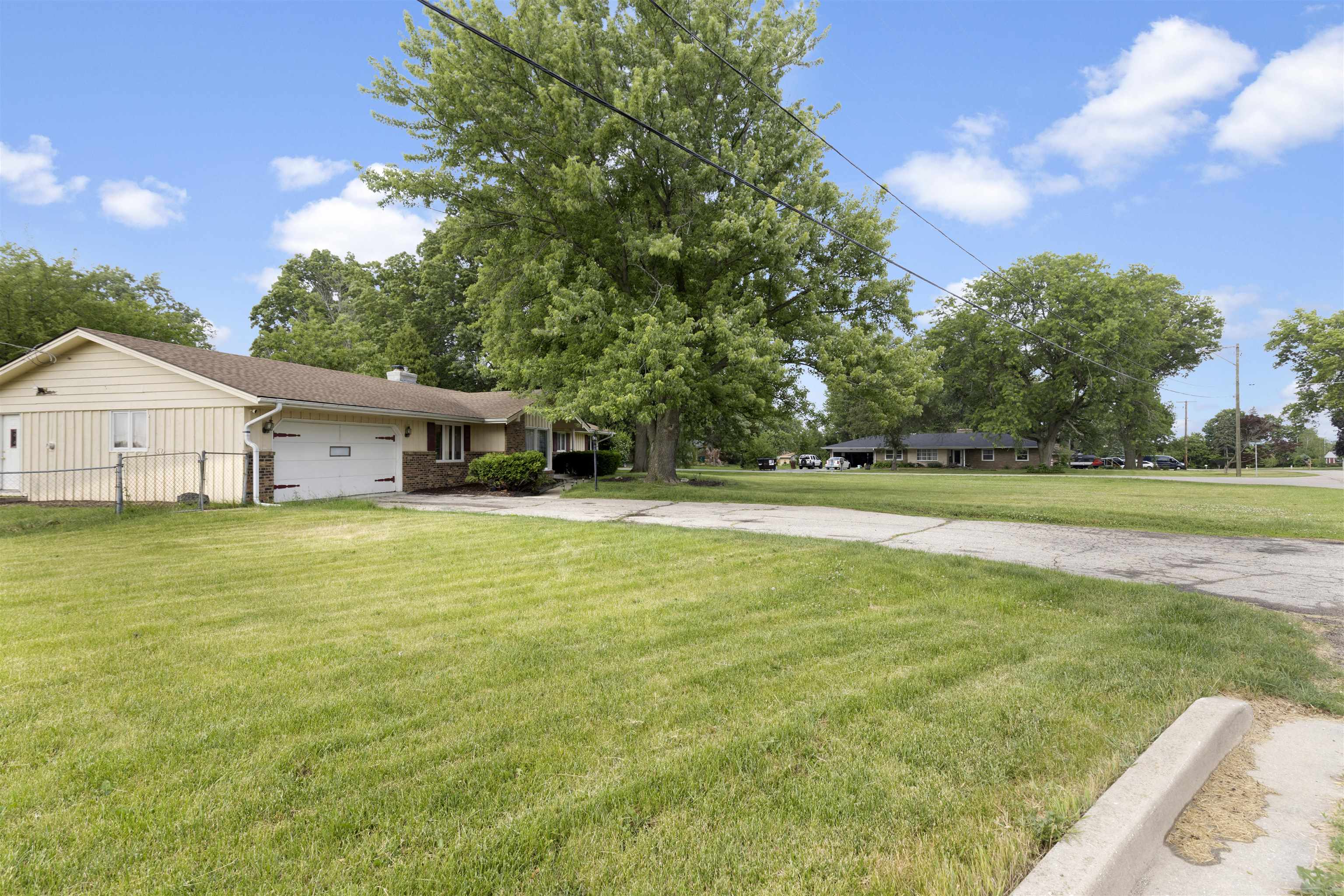 7610 Mill Road Rockford, IL 61108 - Photo 3 of 19