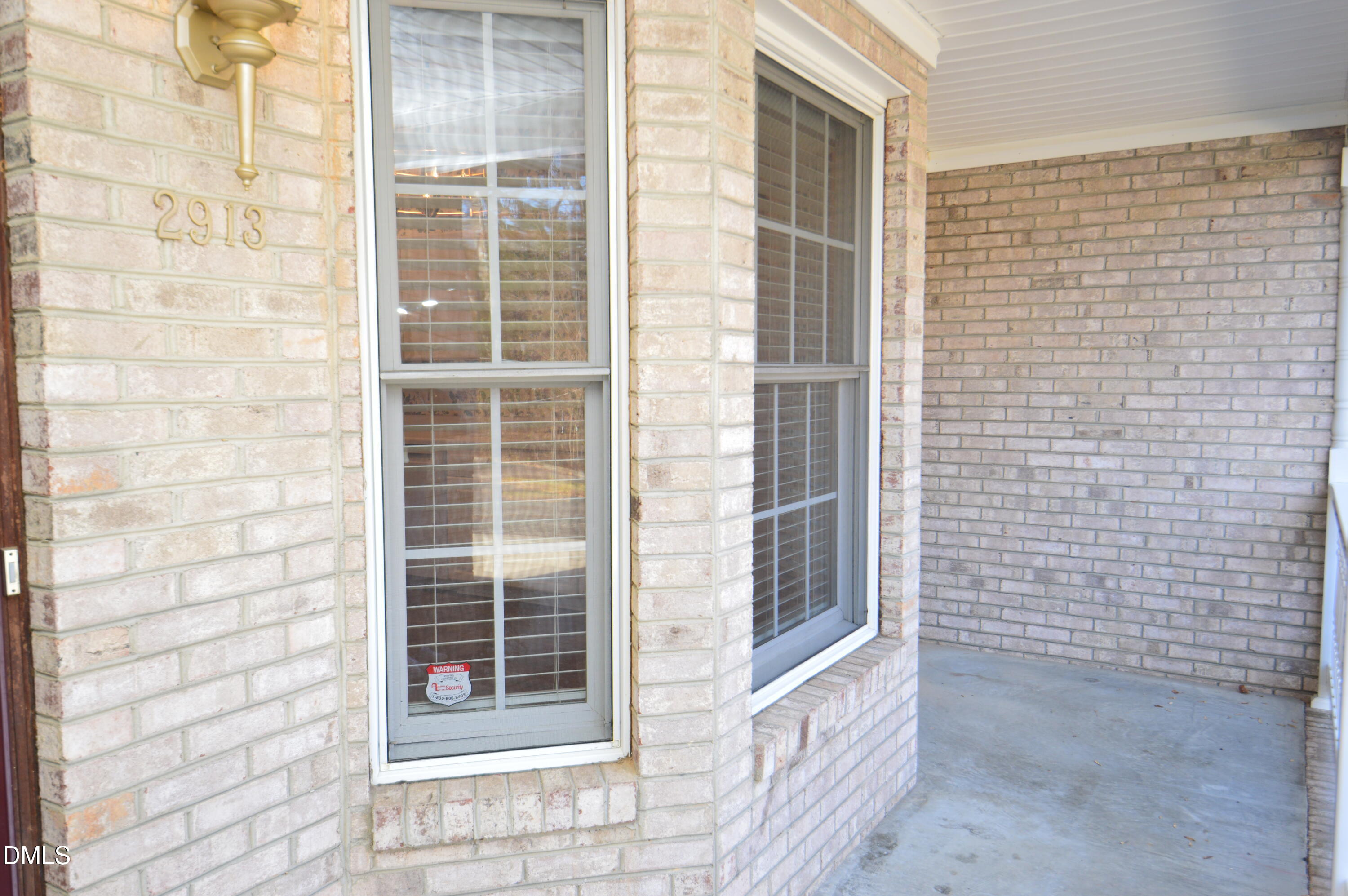 2913 Alamance Road Burlington, NC 27215 - Photo 4 of 28 DSC_0146