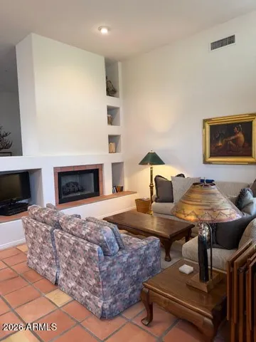 $4,900 | 32876 North 69th Street, Scottsdale, AZ 85266