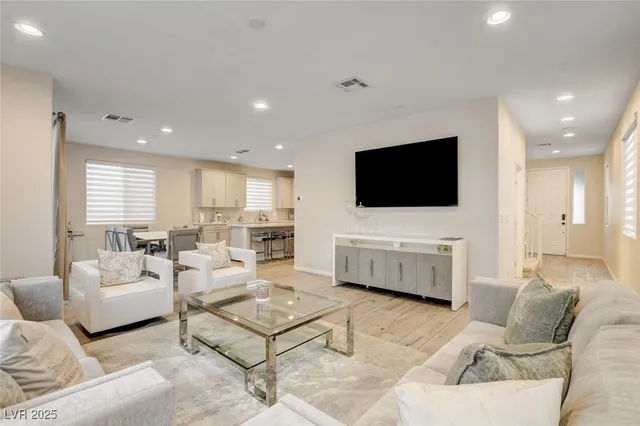 $455,000 | 6342 Selston Drive, North Las Vegas, NV 89081