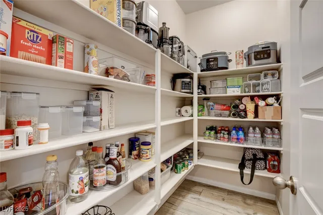 $455,000 | 6342 Selston Drive, North Las Vegas, NV 89081