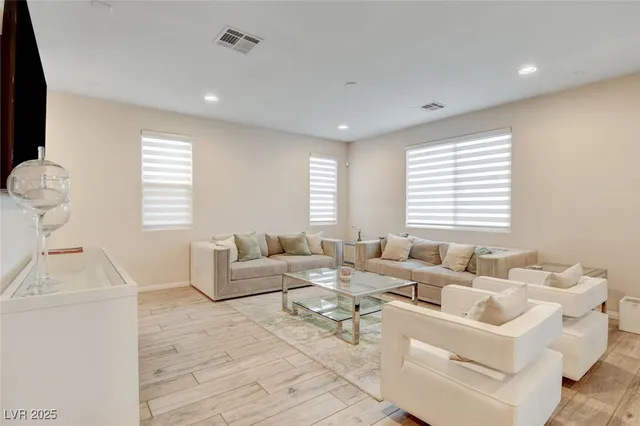 $455,000 | 6342 Selston Drive, North Las Vegas, NV 89081