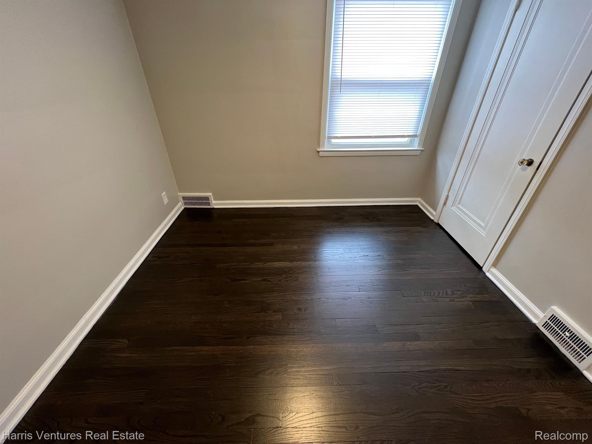 21730-34 Moross Road Grosse Pointe, MI 48236 - Photo 15 of 15 Bedroom #2