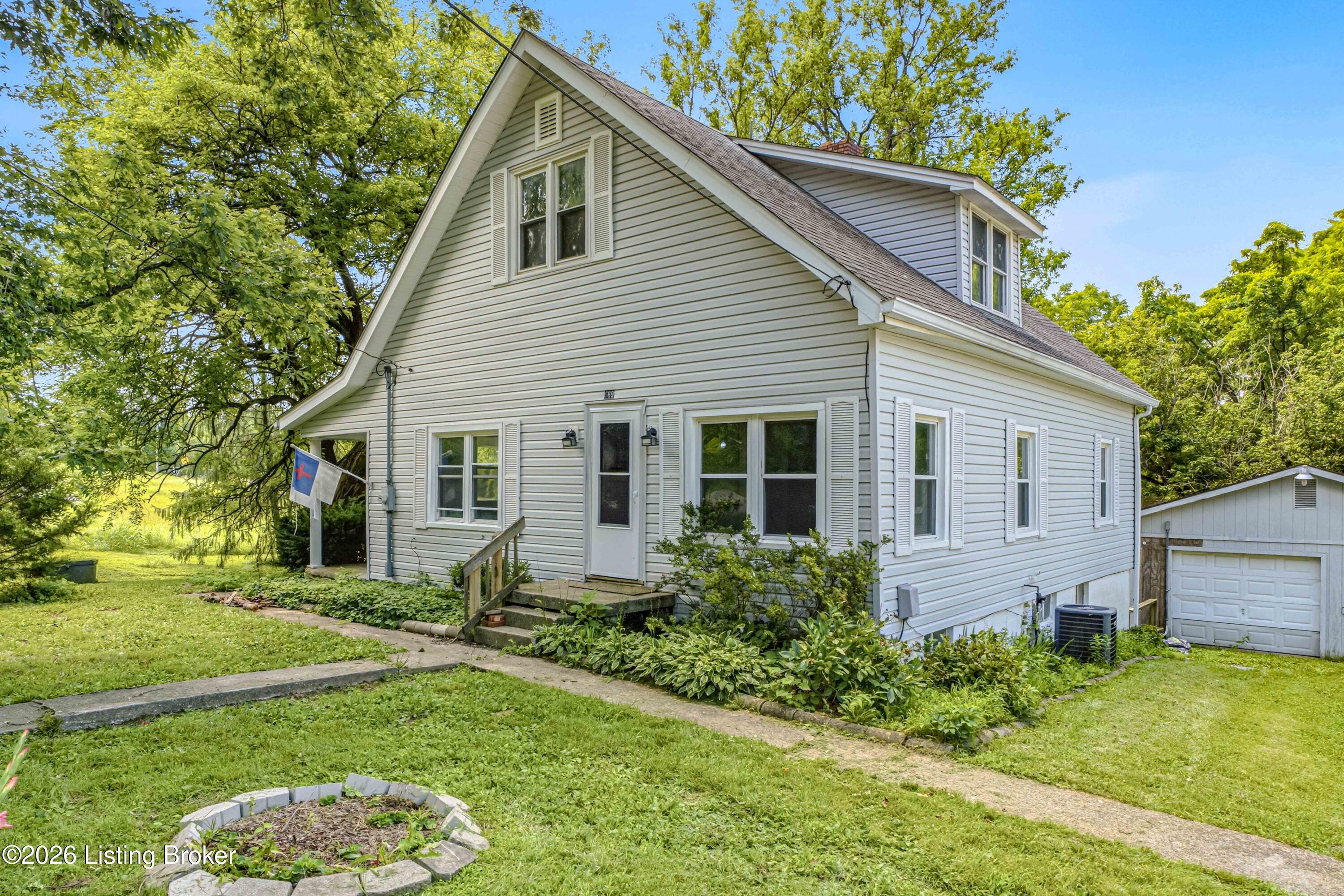 02_Exterior_Front