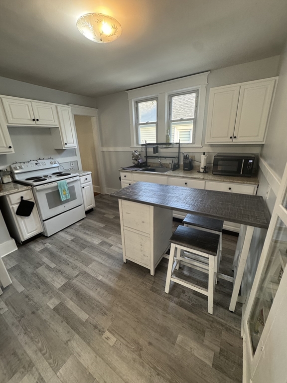 21 Fullerton Street Springfield, MA 01151 - Photo 16 of 32
