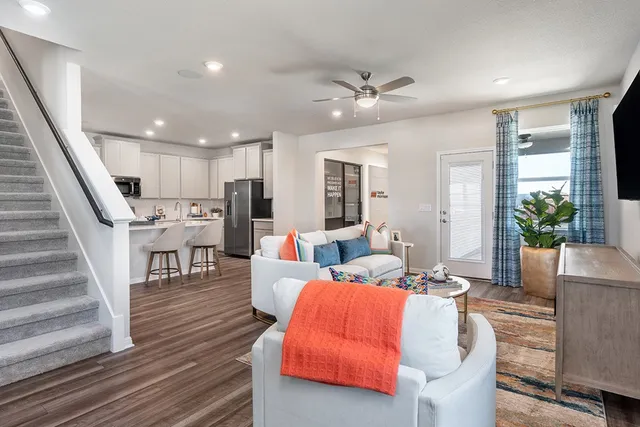 $333,990 | 5921 Jennifer Pasture Path, Del Valle, TX 78617