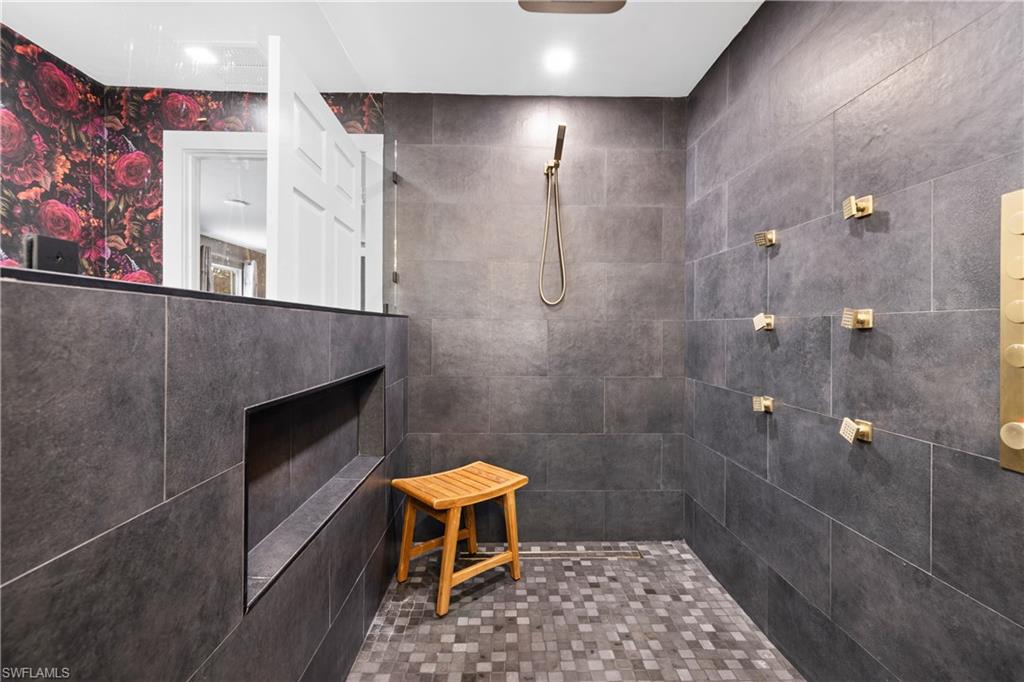 2720 68th Street Southwest Naples, FL 34105 - Photo 31 of 46