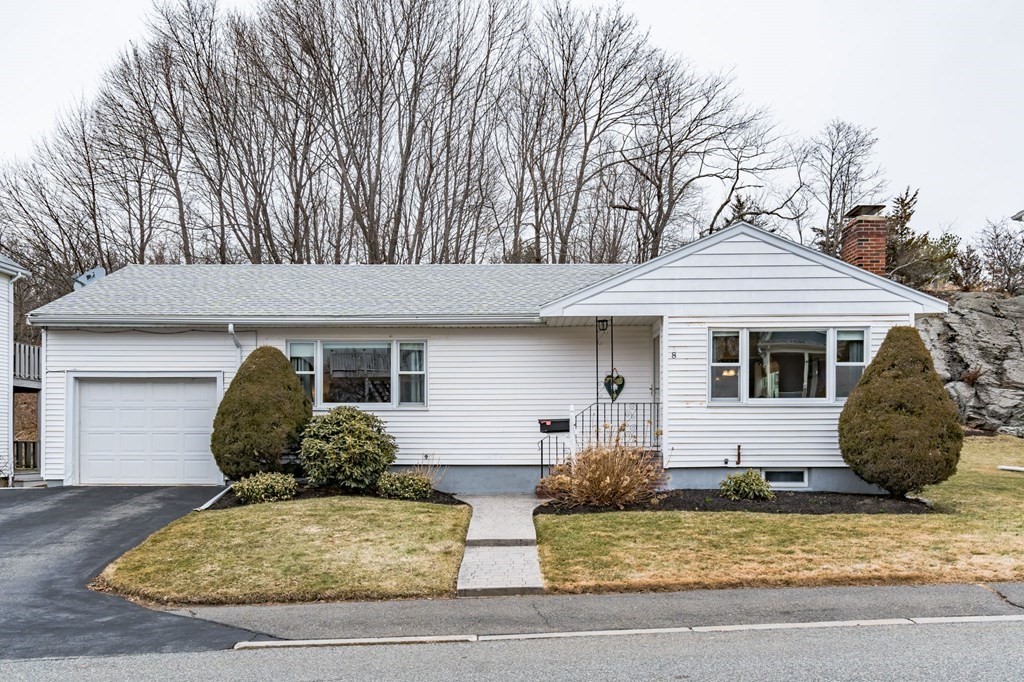 8 Laurent Road Salem, MA 01970 - Photo 1 of 40 Gallery Image 1