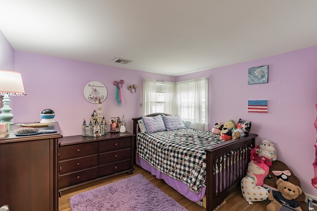 8 Laurent Road Salem, MA 01970 - Photo 18 of 40 Gallery Image 18