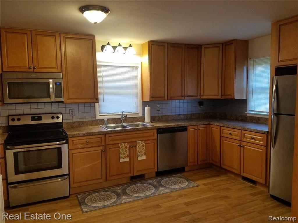 4229 West Allen Road Howell, MI 48855 - Photo 12 of 21 Gallery Image 12