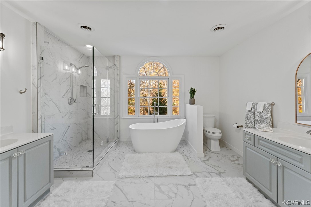 3430 Robious Forest Way Midlothian, VA 23113 - Photo 24 of 50 a bathroom with a sink toilet and shower