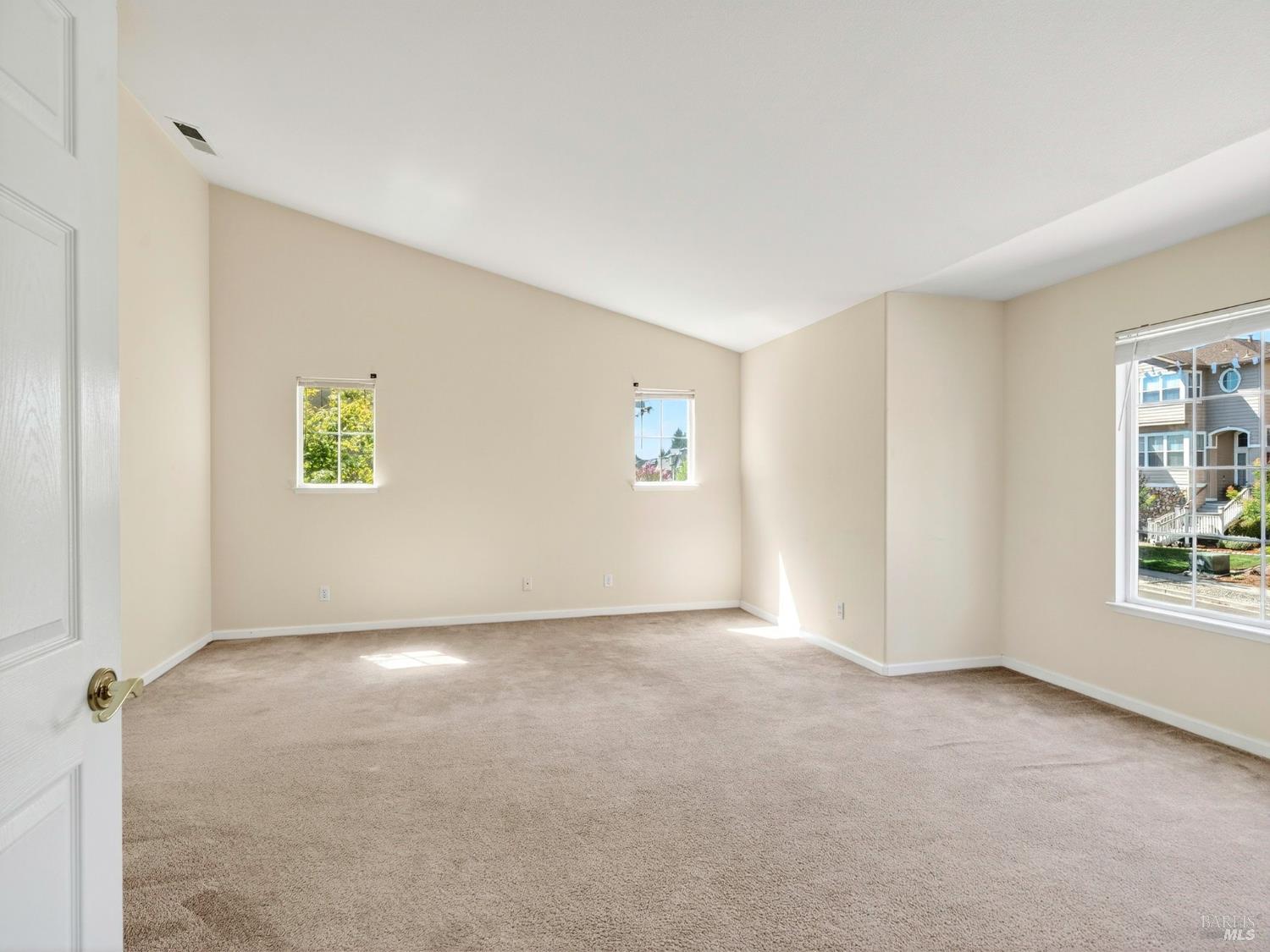 5794 Owl Hill Avenue Santa Rosa, CA 95409 - Photo 39 of 56 an empty room with windows