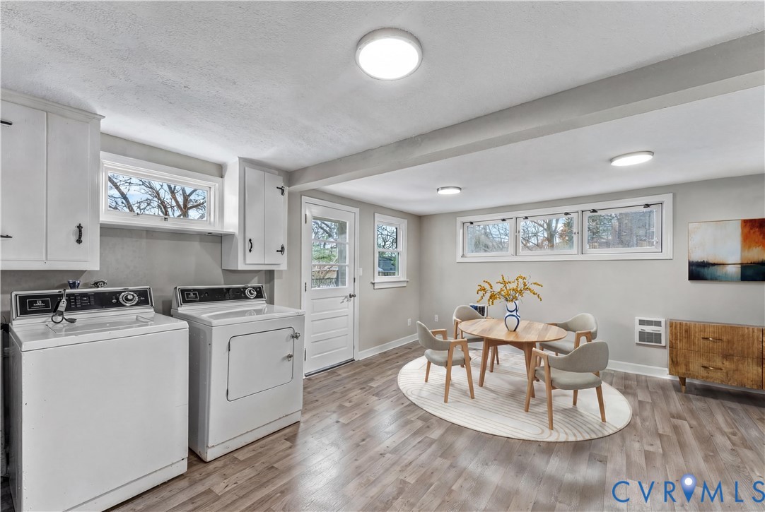159 2nd Street Appomattox, VA 24522 - Photo 10 of 30 a living room with furniture and wooden floor