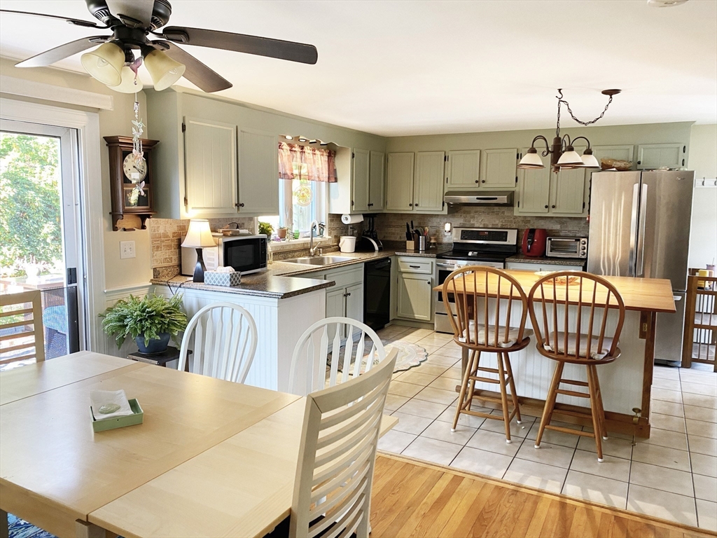 56 Captain Lothrop Road Yarmouth, MA 02664 - Photo 7 of 19 Gallery Image 7