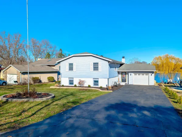 $474,000 | 1065 Shoreline Road, Crown Point, IN 46307