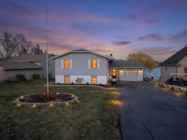 $474,000 | 1065 Shoreline Road, Crown Point, IN 46307