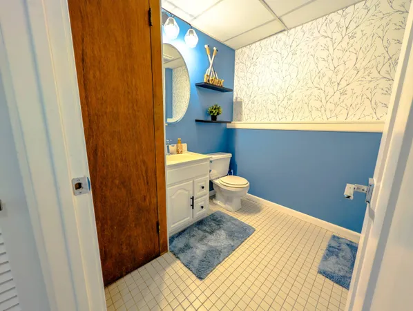 $474,000 | 1065 Shoreline Road, Crown Point, IN 46307