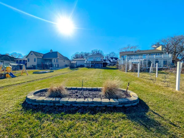 $474,000 | 1065 Shoreline Road, Crown Point, IN 46307