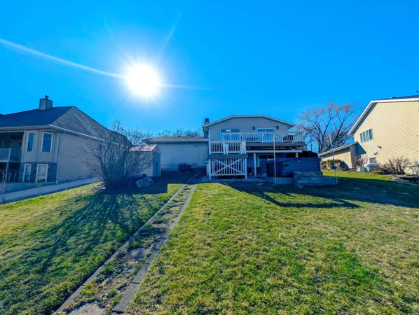 $474,000 | 1065 Shoreline Road, Crown Point, IN 46307