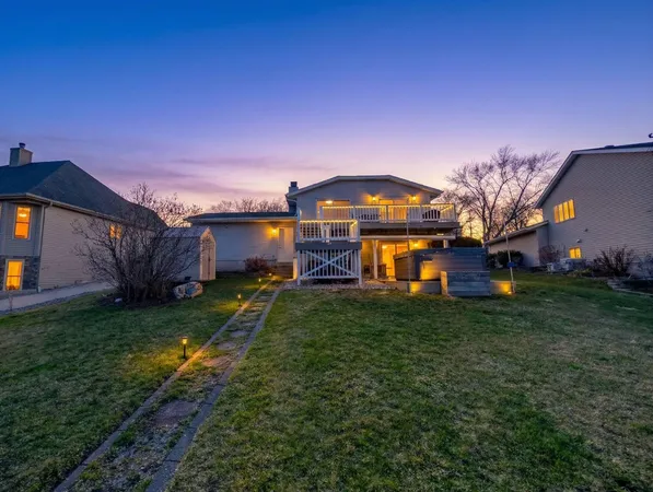 $474,000 | 1065 Shoreline Road, Crown Point, IN 46307