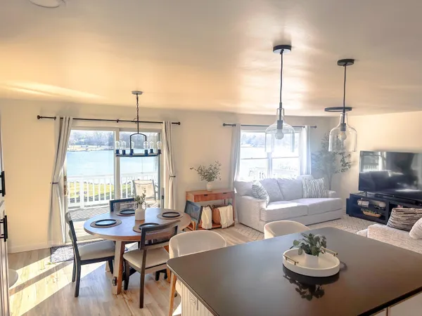 $474,000 | 1065 Shoreline Road, Crown Point, IN 46307