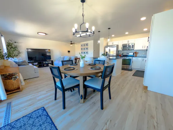 $474,000 | 1065 Shoreline Road, Crown Point, IN 46307