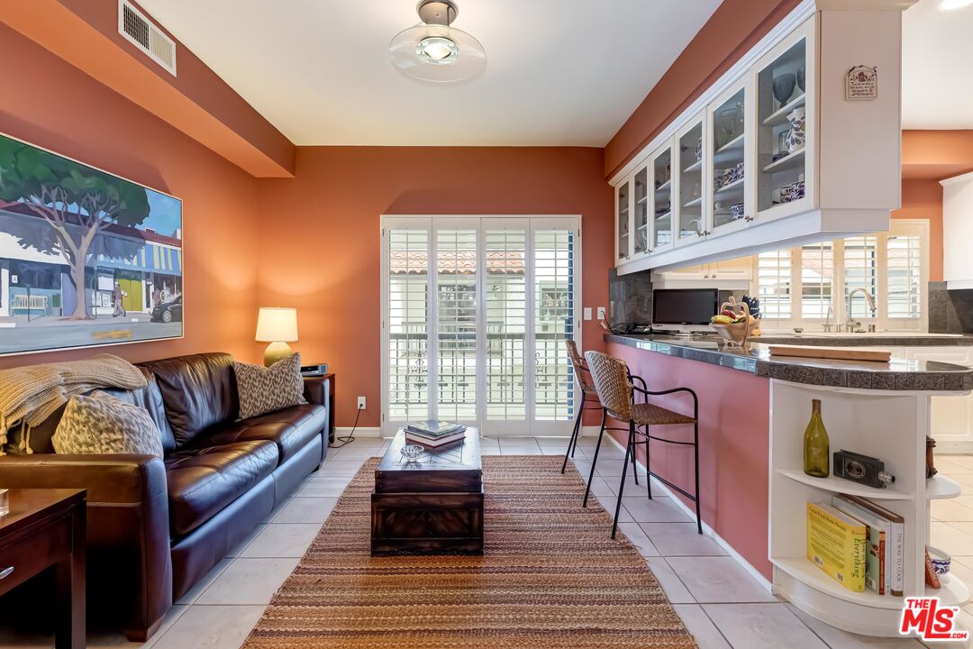 2311 Roscomare Road, Unit 18 Los Angeles, CA 90077 - Photo 20 of 50