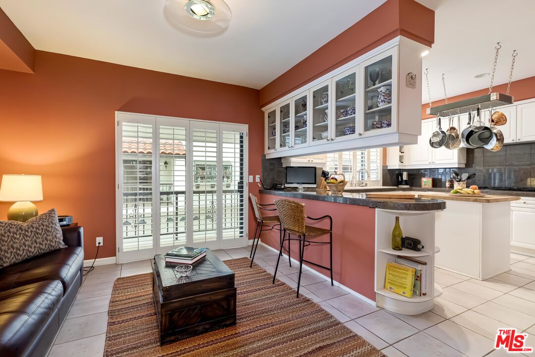 2311 Roscomare Road, Unit 18 Los Angeles, CA 90077 - Photo 22 of 50
