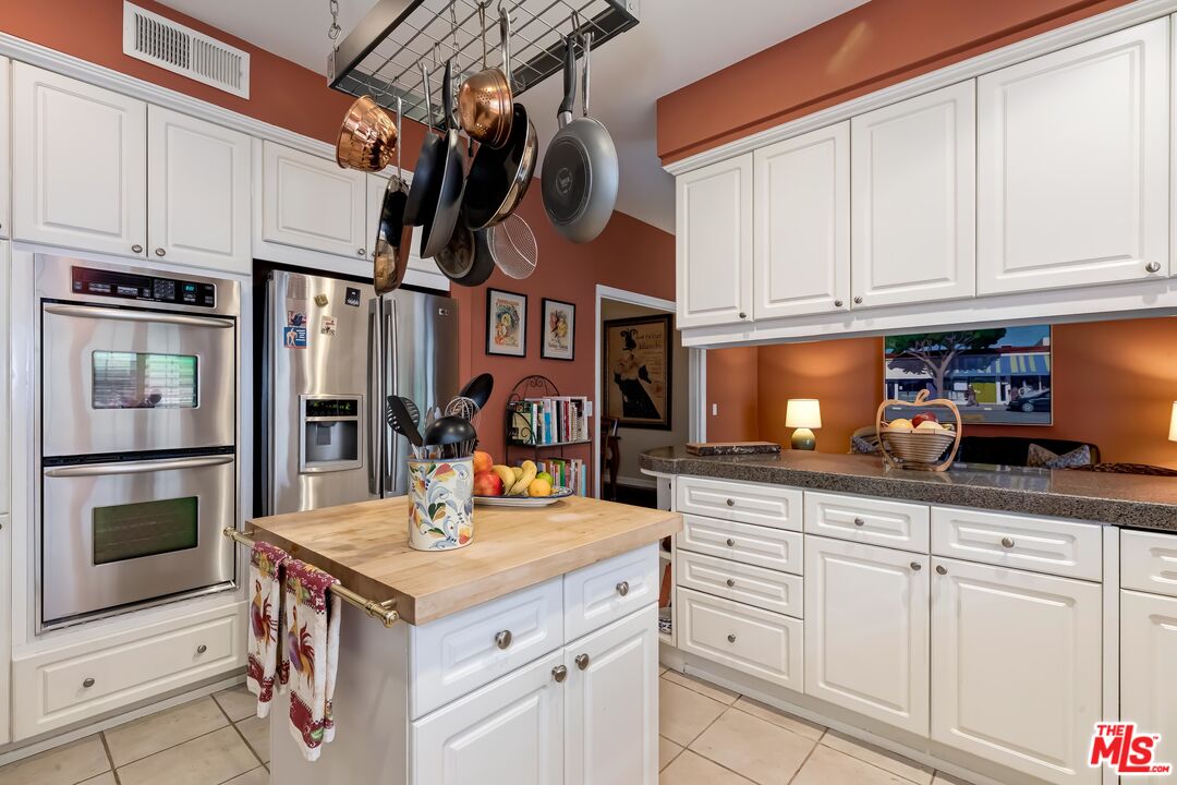 2311 Roscomare Road, Unit 18 Los Angeles, CA 90077 - Photo 26 of 50