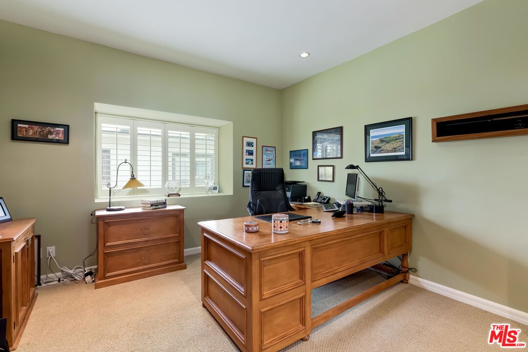 2311 Roscomare Road, Unit 18 Los Angeles, CA 90077 - Photo 39 of 50