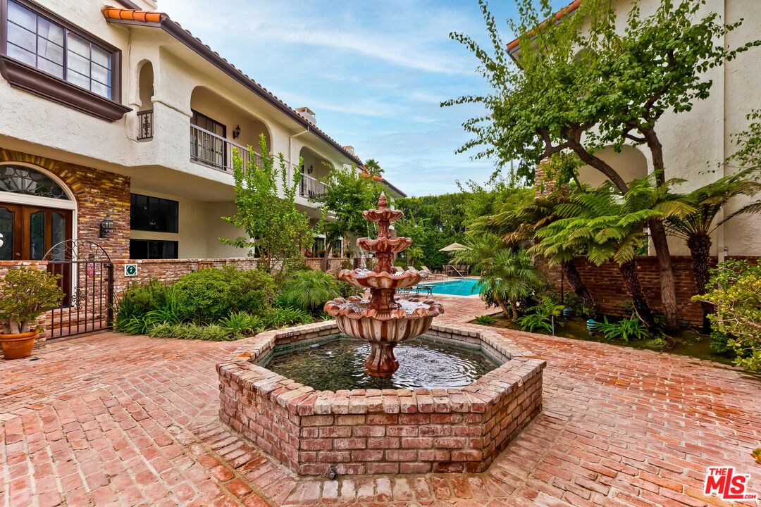 2311 Roscomare Road, Unit 18 Los Angeles, CA 90077 - Photo 43 of 50