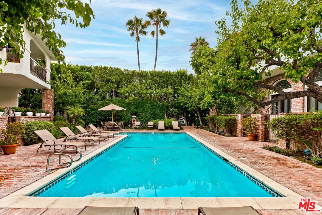 2311 Roscomare Road, Unit 18 Los Angeles, CA 90077 - Photo 45 of 50