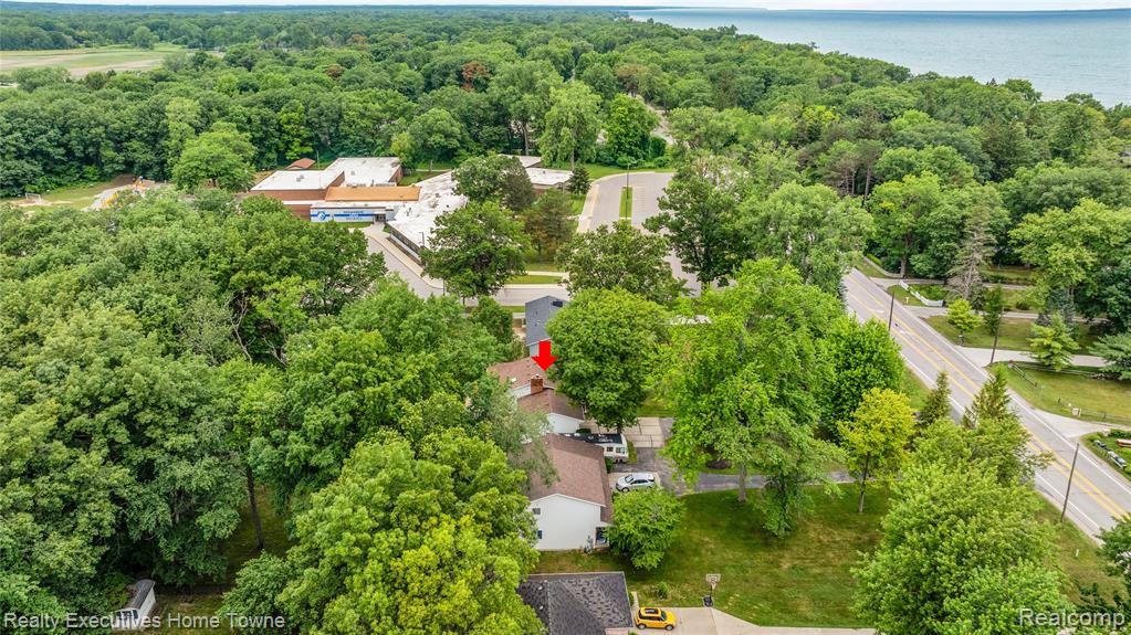 4779 Lakeshore Road Fort Gratiot, MI 48059 - Photo 31 of 33 Gallery Image 31