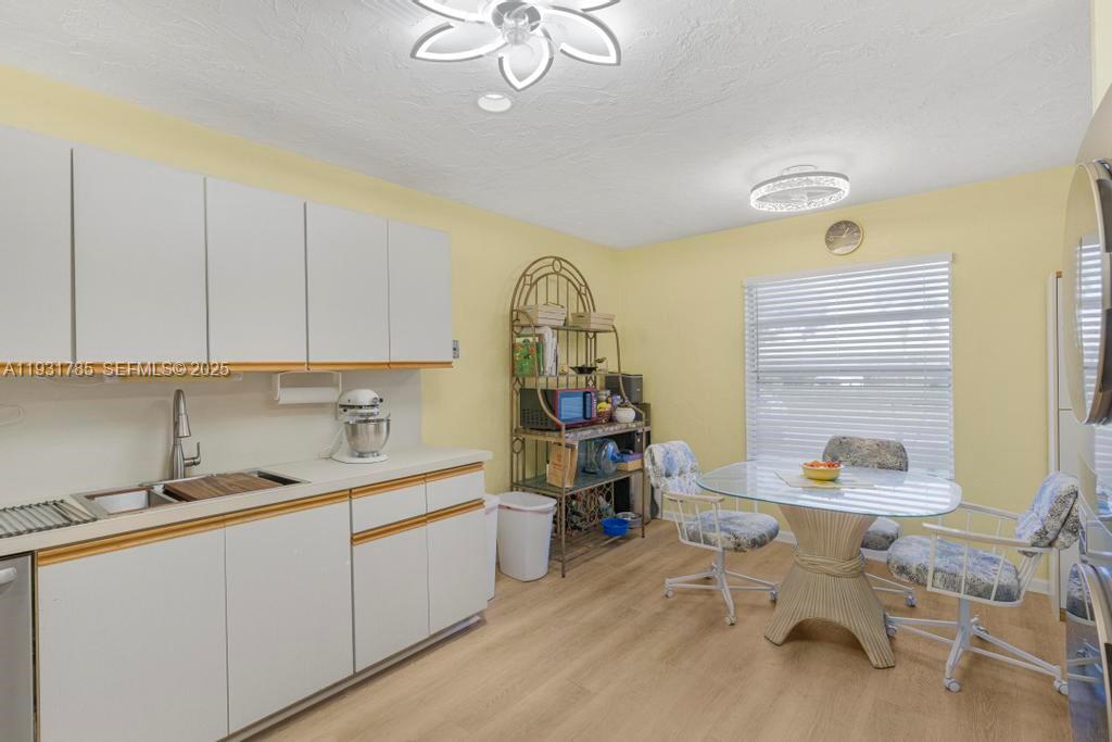 1541 Northwest 18th Avenue, Unit 101 Delray Beach, FL 33445 - Photo 14 of 33