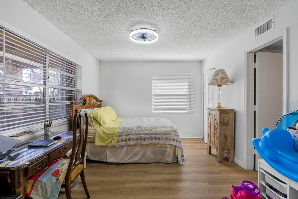 1541 Northwest 18th Avenue, Unit 101 Delray Beach, FL 33445 - Photo 19 of 33