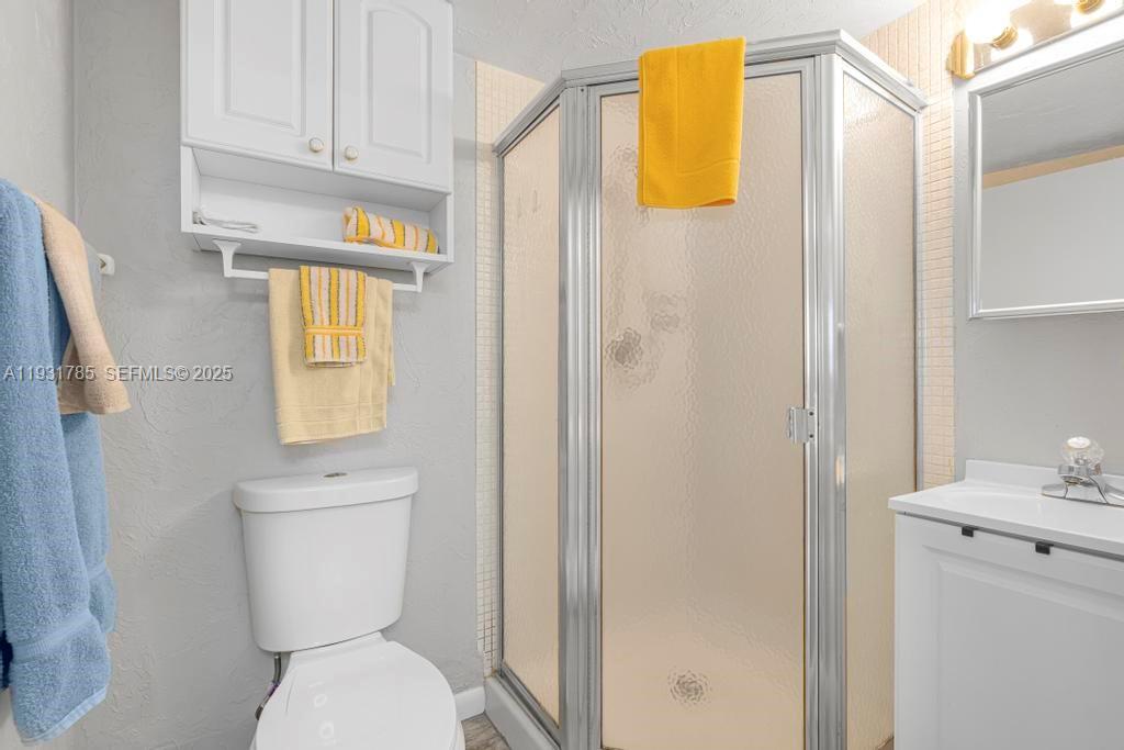 1541 Northwest 18th Avenue, Unit 101 Delray Beach, FL 33445 - Photo 20 of 33