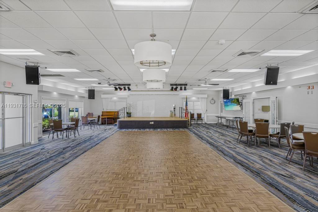 1541 Northwest 18th Avenue, Unit 101 Delray Beach, FL 33445 - Photo 23 of 33