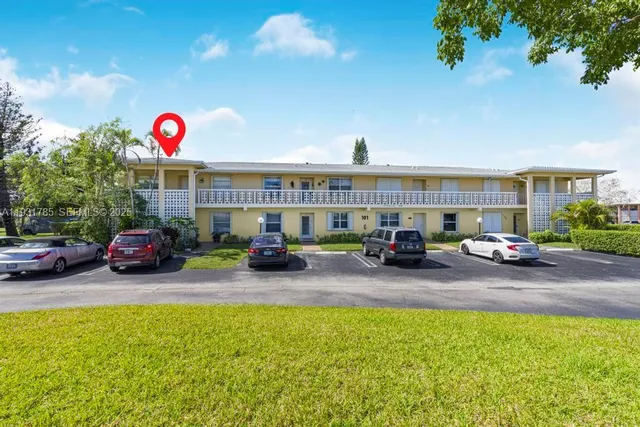 $184,700 | 1541 Northwest 18th Avenue, Unit 101, Delray Beach, FL 33445