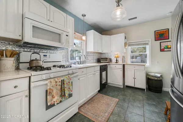 $589,000 | 315 Tudor Avenue, Pine Beach, NJ 08741