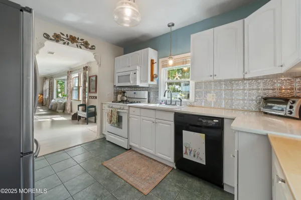 $589,000 | 315 Tudor Avenue, Pine Beach, NJ 08741