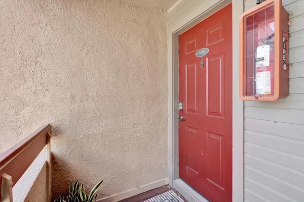 $113,000 | 10265 Gandy Boulevard North, Unit 906, St. Petersburg, FL 33702