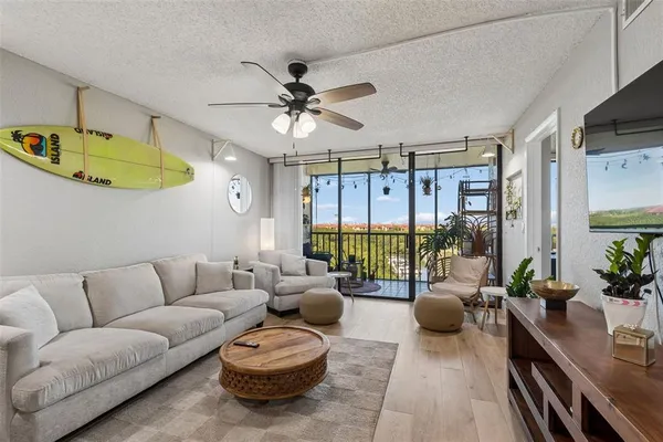 $2,250 | 900 Cove Cay Drive, Unit 5F, Clearwater, FL 33760