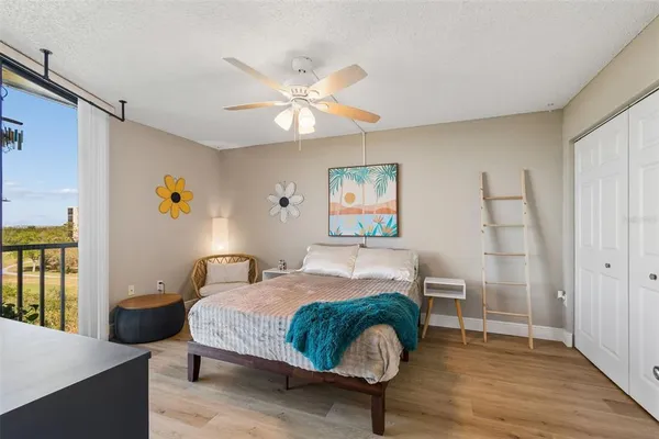 $2,250 | 900 Cove Cay Drive, Unit 5F, Clearwater, FL 33760