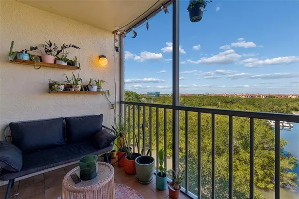 $2,250 | 900 Cove Cay Drive, Unit 5F, Clearwater, FL 33760