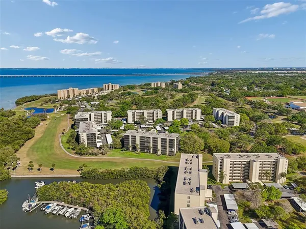 $2,250 | 900 Cove Cay Drive, Unit 5F, Clearwater, FL 33760