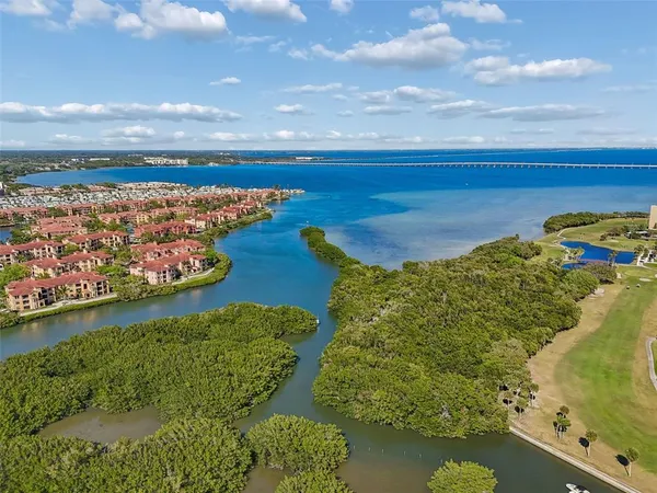 $2,250 | 900 Cove Cay Drive, Unit 5F, Clearwater, FL 33760