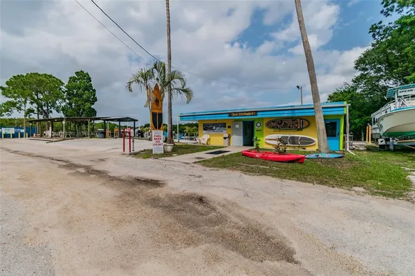 $2,250 | 900 Cove Cay Drive, Unit 5F, Clearwater, FL 33760