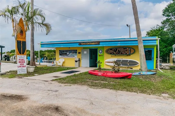 $2,250 | 900 Cove Cay Drive, Unit 5F, Clearwater, FL 33760