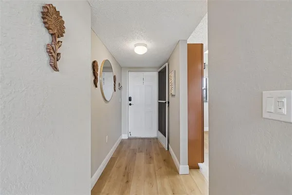 $2,250 | 900 Cove Cay Drive, Unit 5F, Clearwater, FL 33760