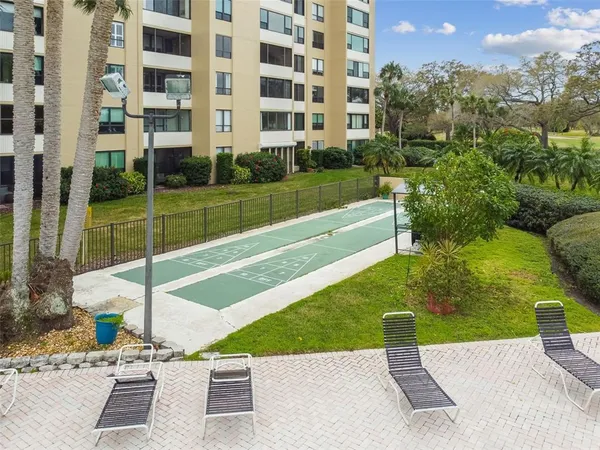 $2,250 | 900 Cove Cay Drive, Unit 5F, Clearwater, FL 33760